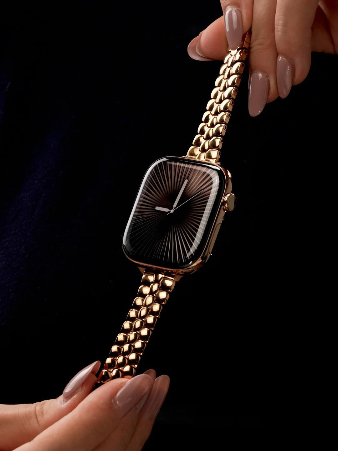 Rounded-Link Metal Bracelet