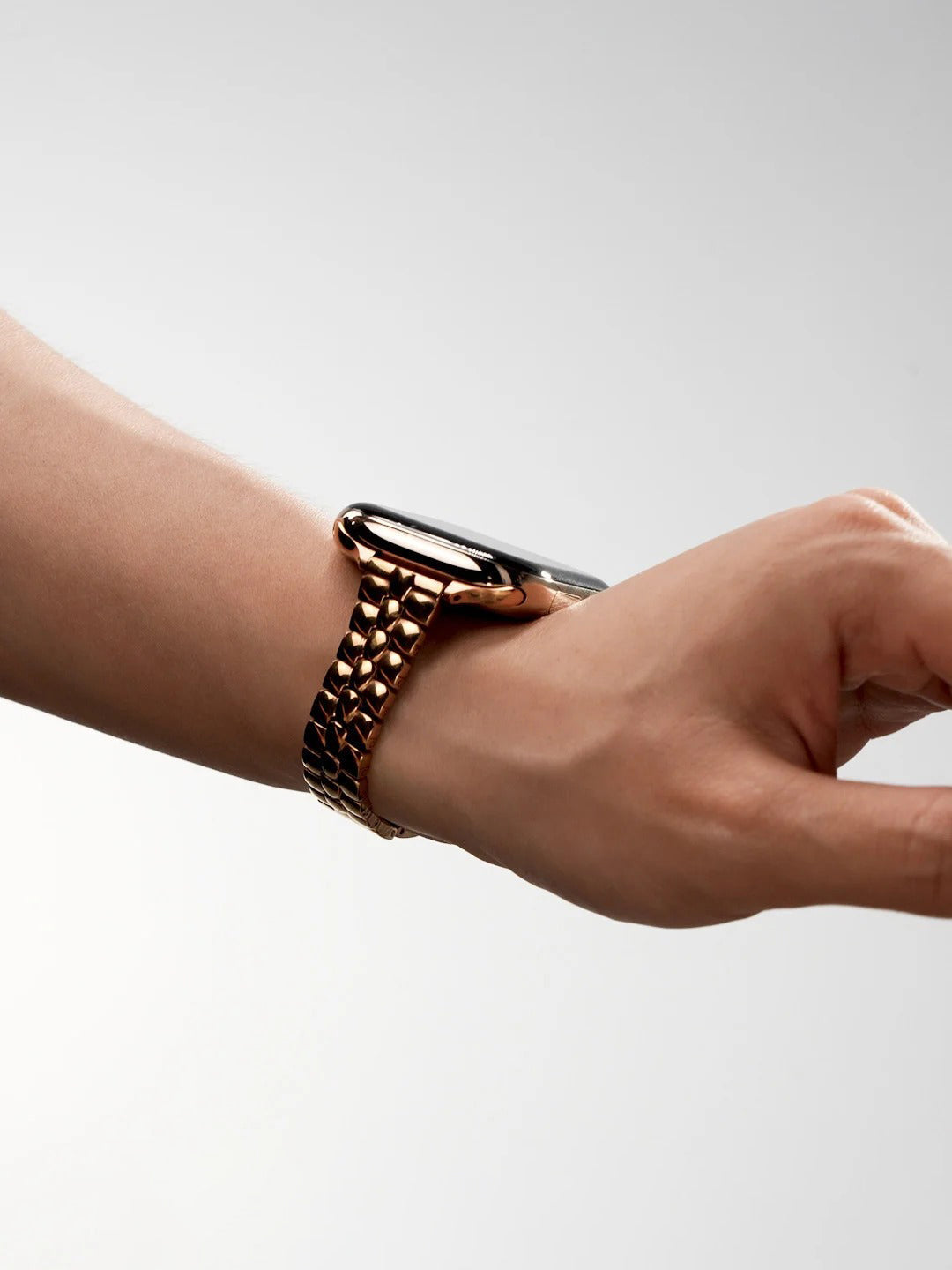 Rounded-Link Metal Bracelet