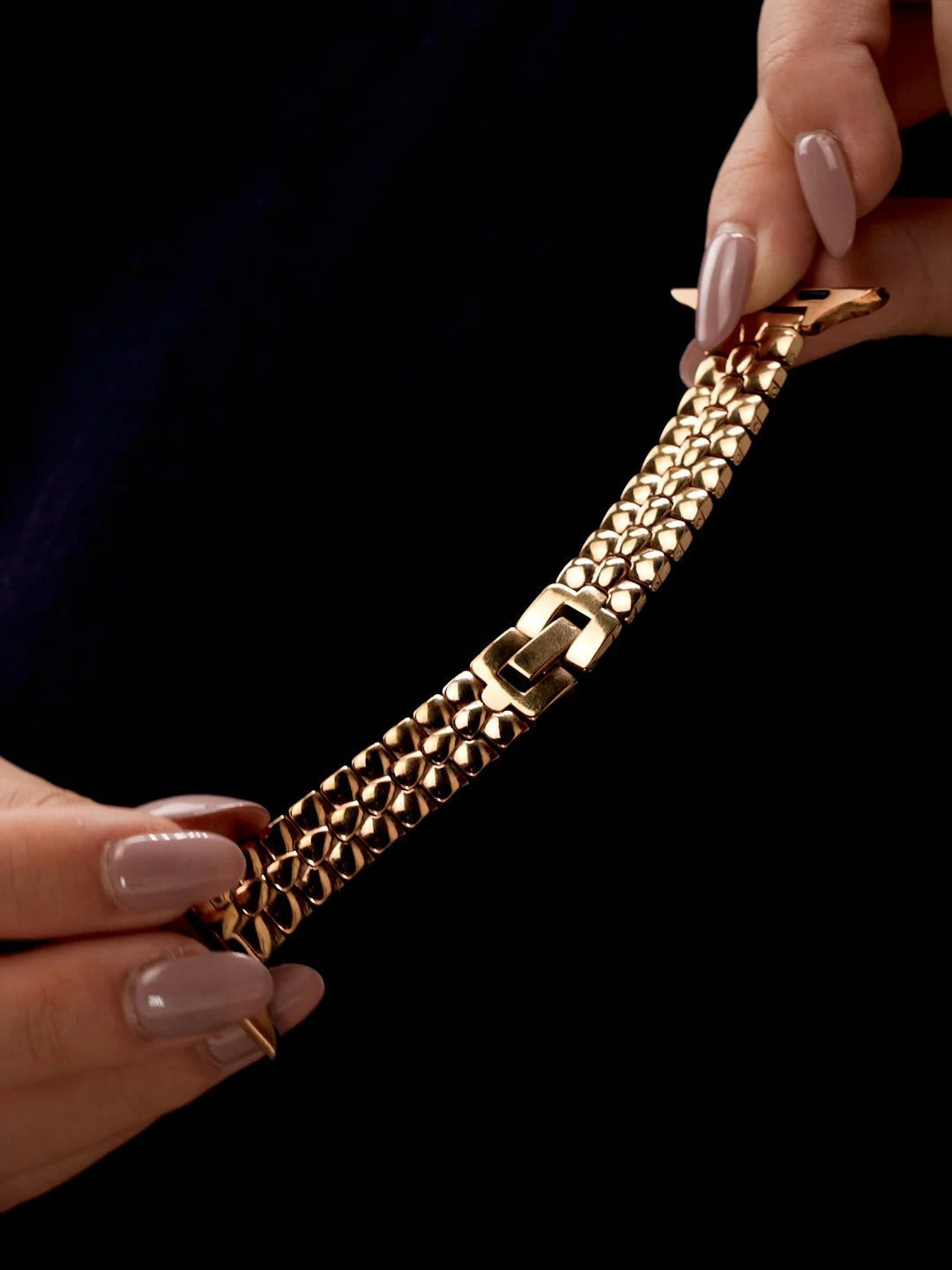 Rounded-Link Metal Bracelet